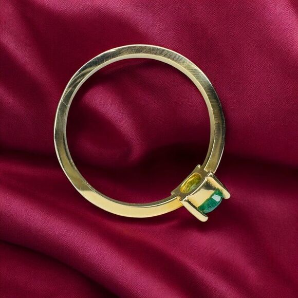 10K Gold -Natural Colombian Emerald Ring -Size 7- Oval Cut Solitaire Ring -1.5g - Picture 12 of 16